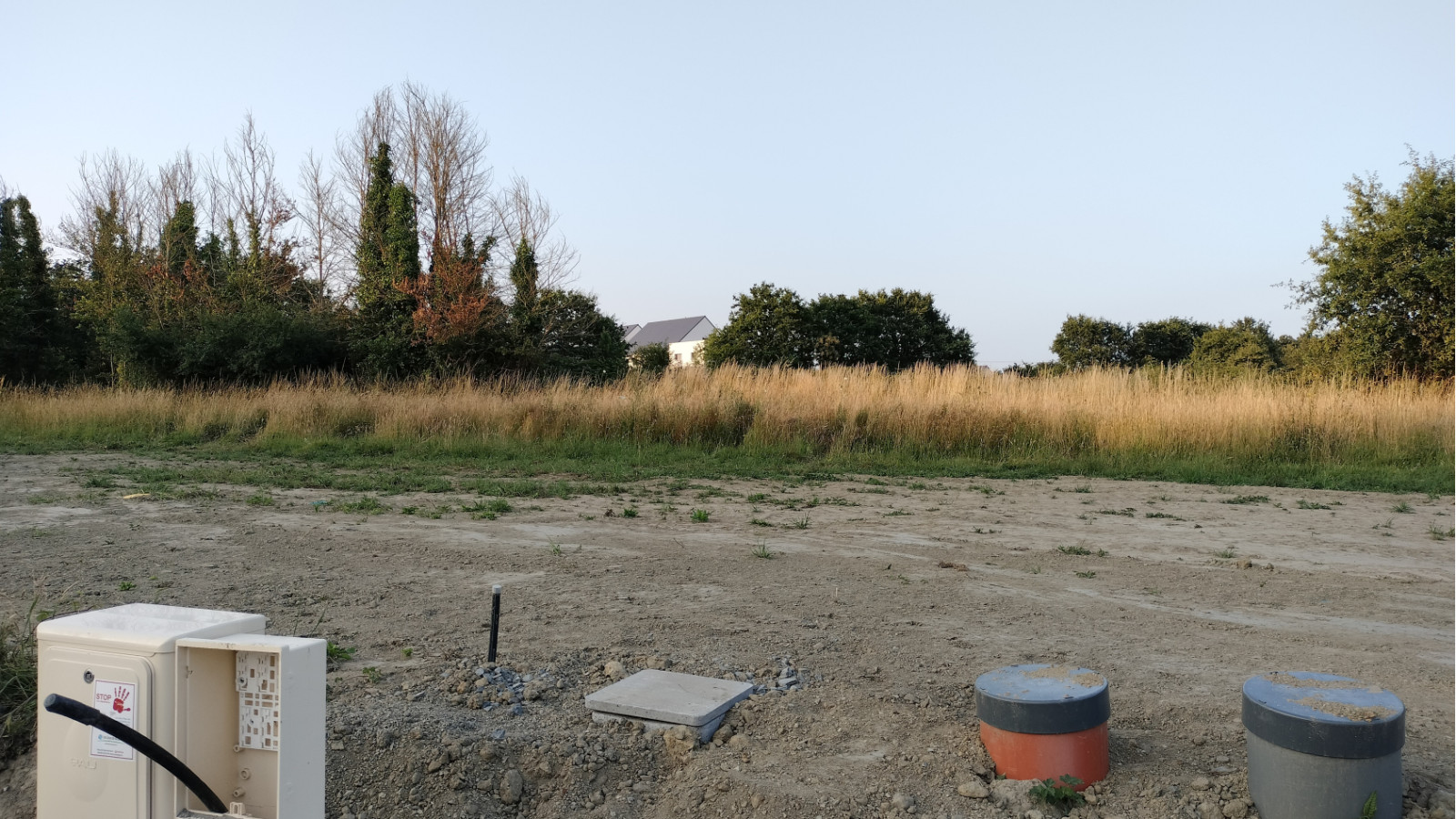 Terrain constructible de 300m2 à Bréal-sous-Montfort