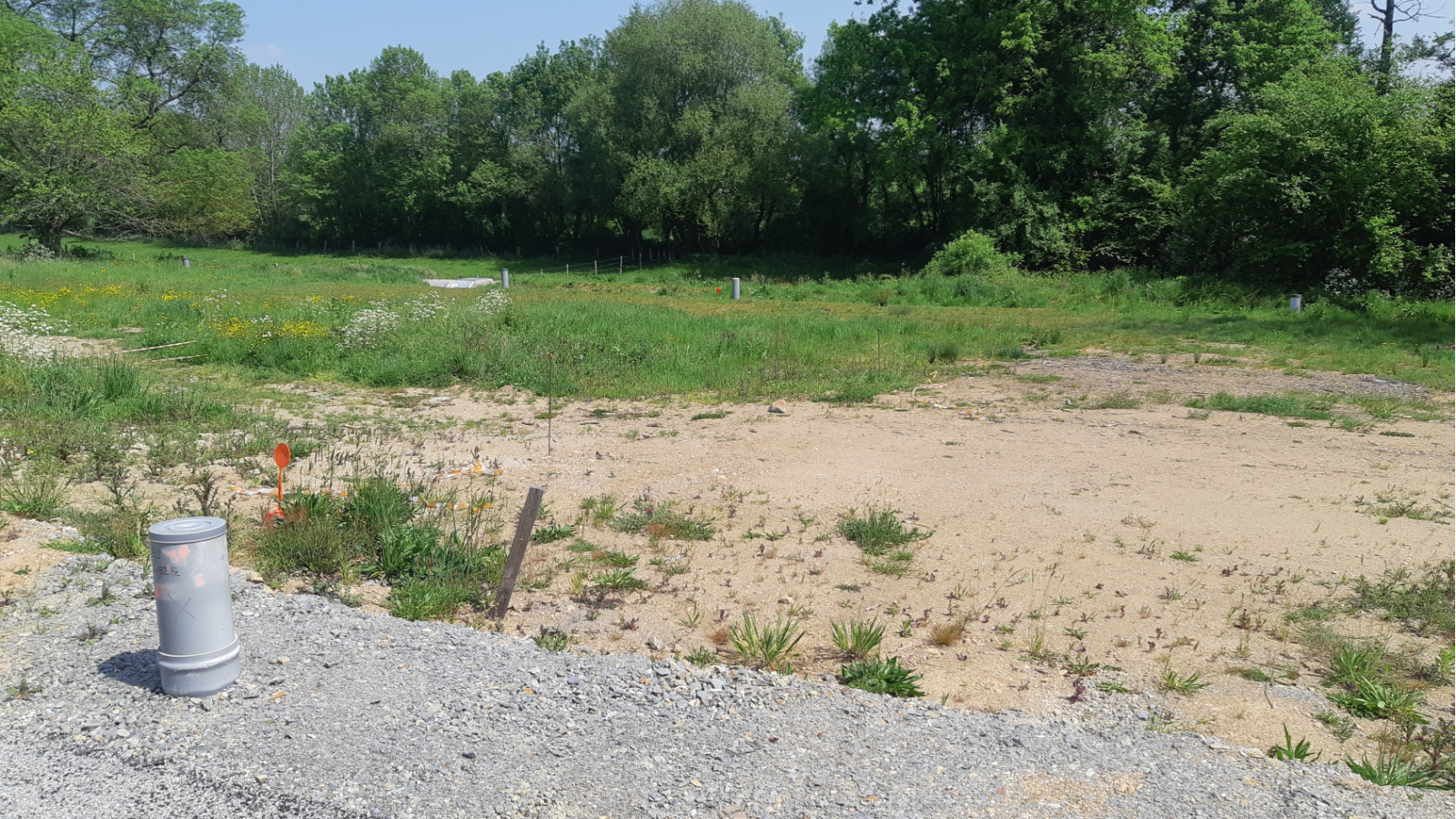 Terrain constructible de 405m2 à Boisgervilly