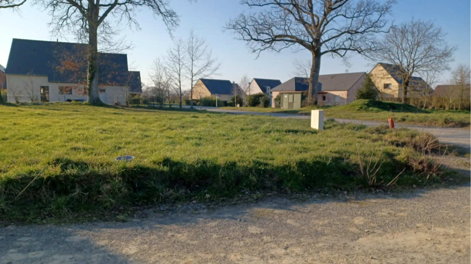 Terrain constructible de 418m2 à Plerguer