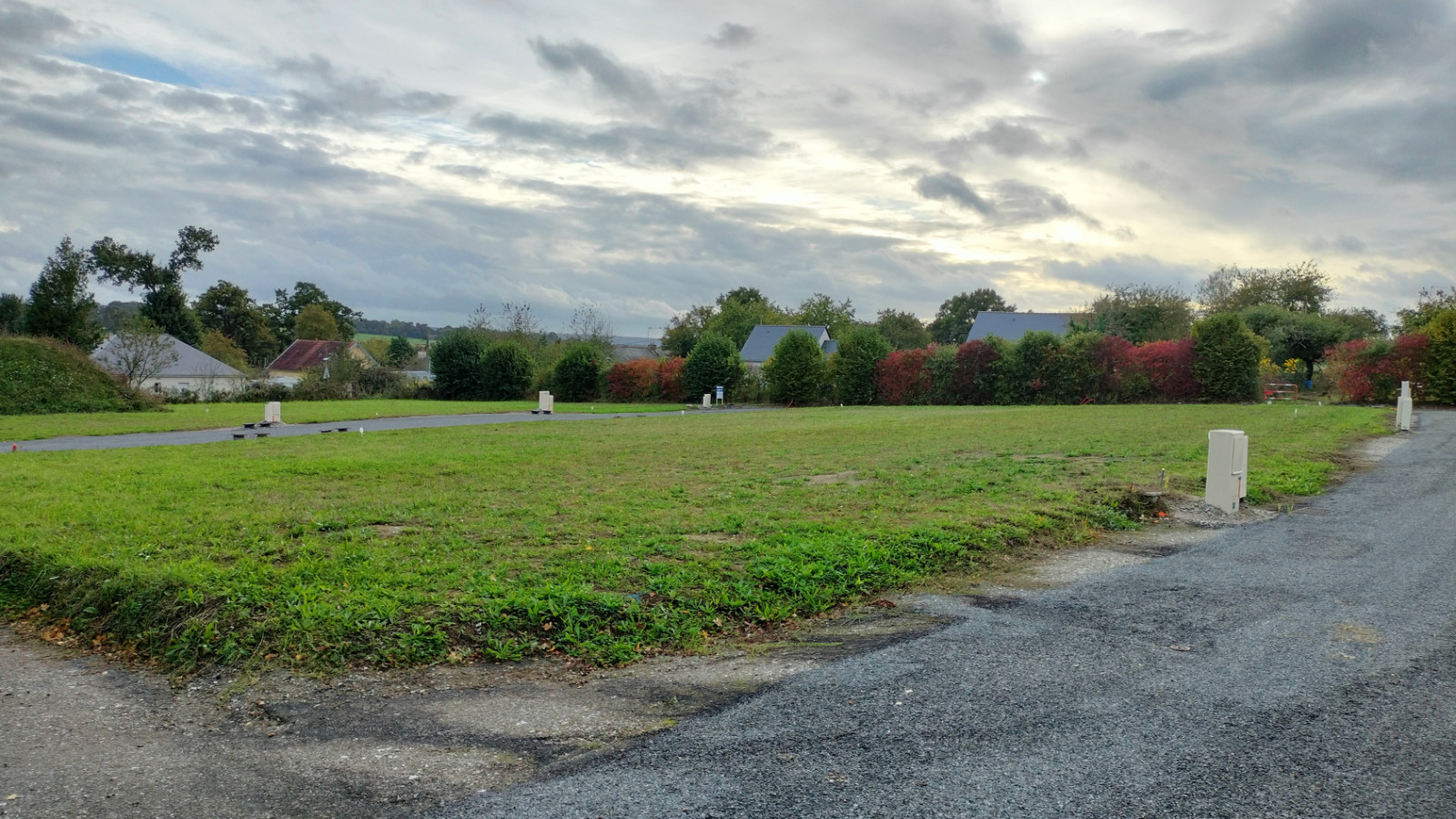 Terrain constructible de 350m2 à Livré-sur-Changeon