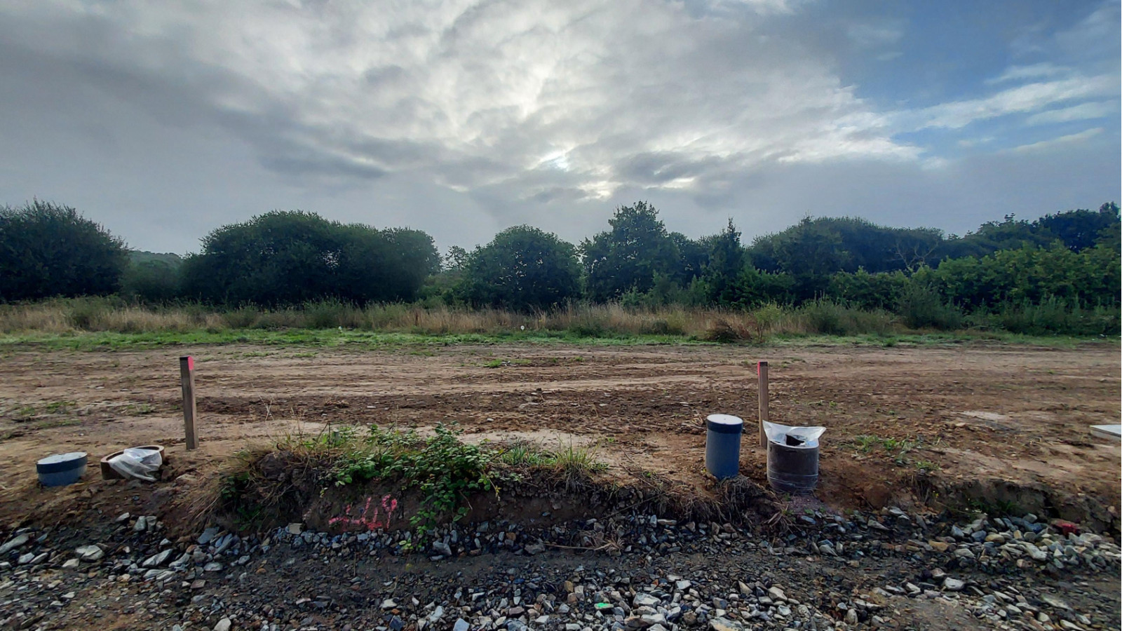 Terrain constructible de 250m2 à Crevin