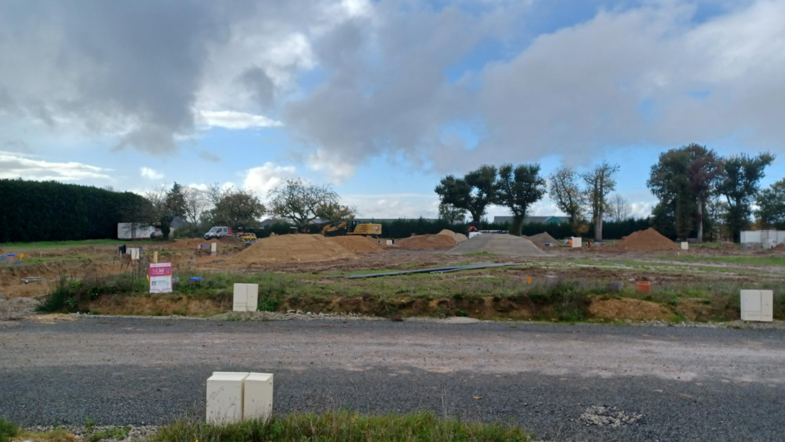 Terrain constructible de 360m2 à Goven
