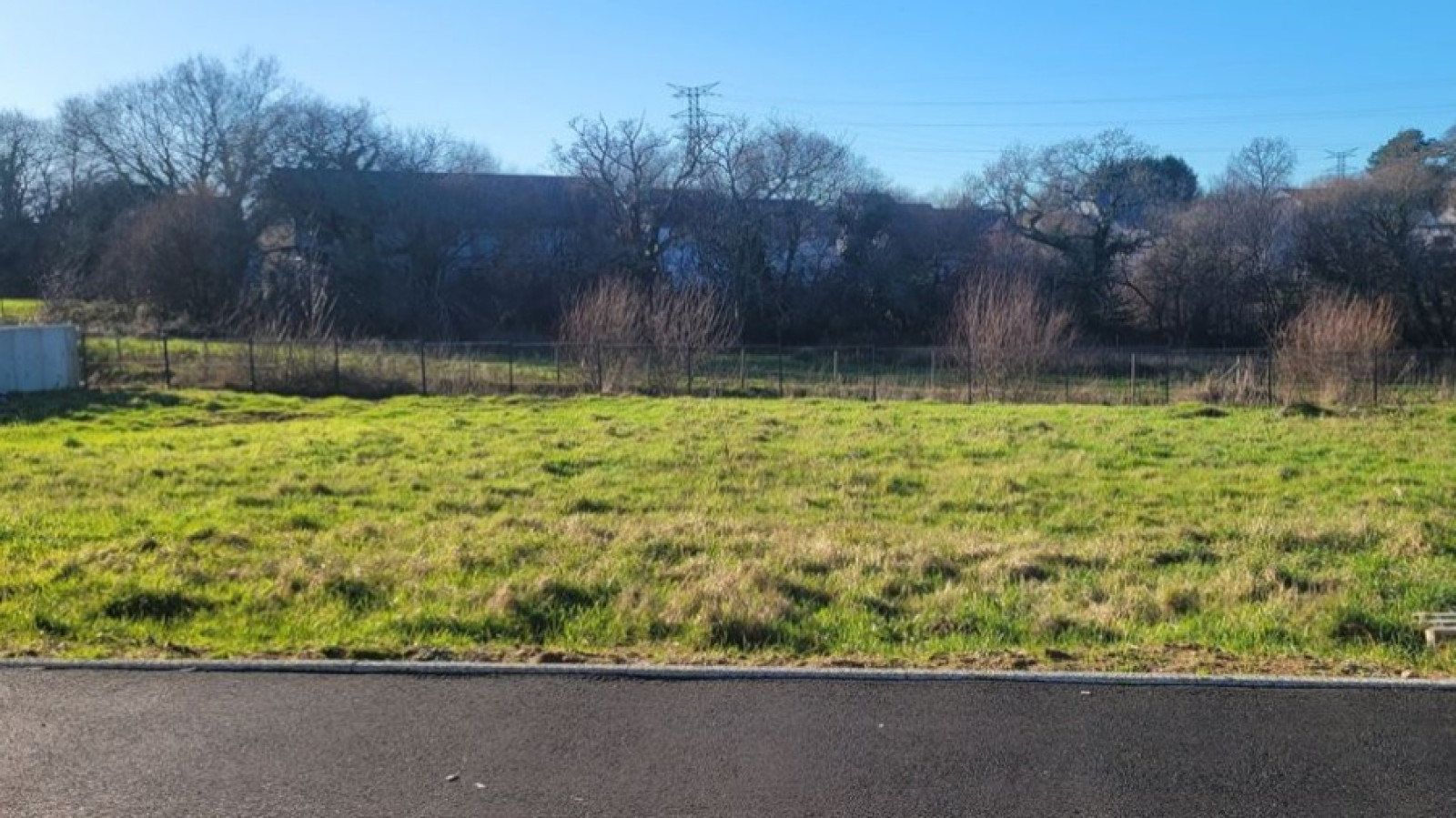 Terrain constructible de 377m2 à Plumelec