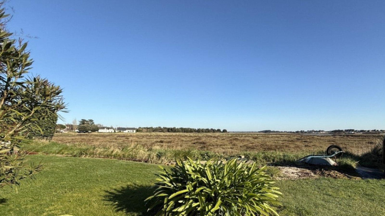 Terrain constructible de 417m2 à Damgan