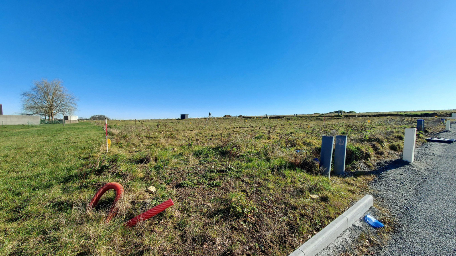 Terrain constructible de 493m2 à Langan