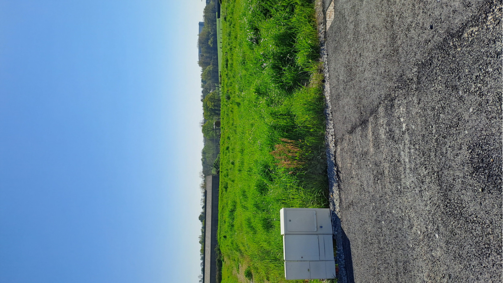 Terrain constructible de 413m2 à Romillé