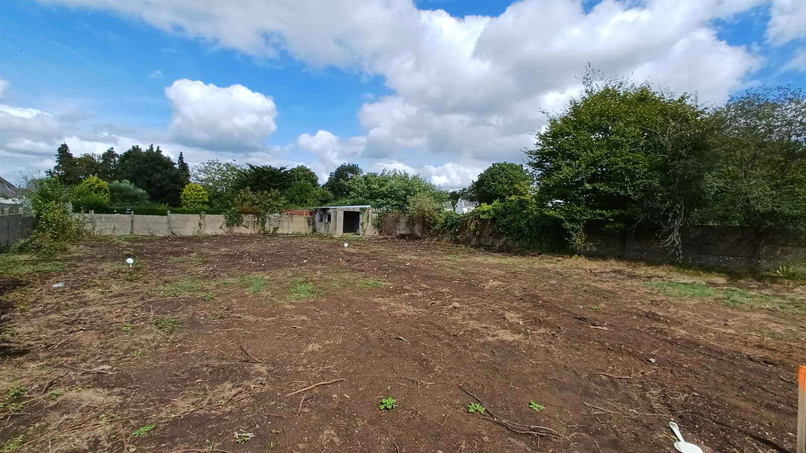Terrain constructible de 783m2 à Saint-Avé
