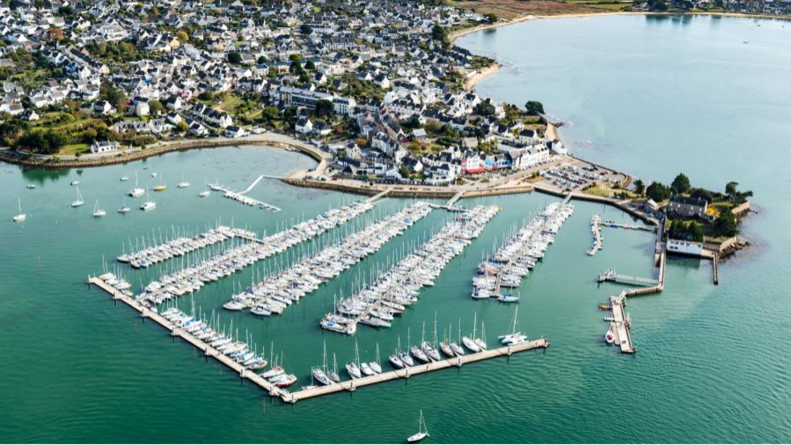 Terrain constructible de 337m2 à Riantec