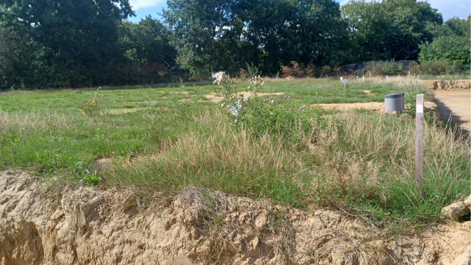 Terrain constructible de 411m2 à Romillé