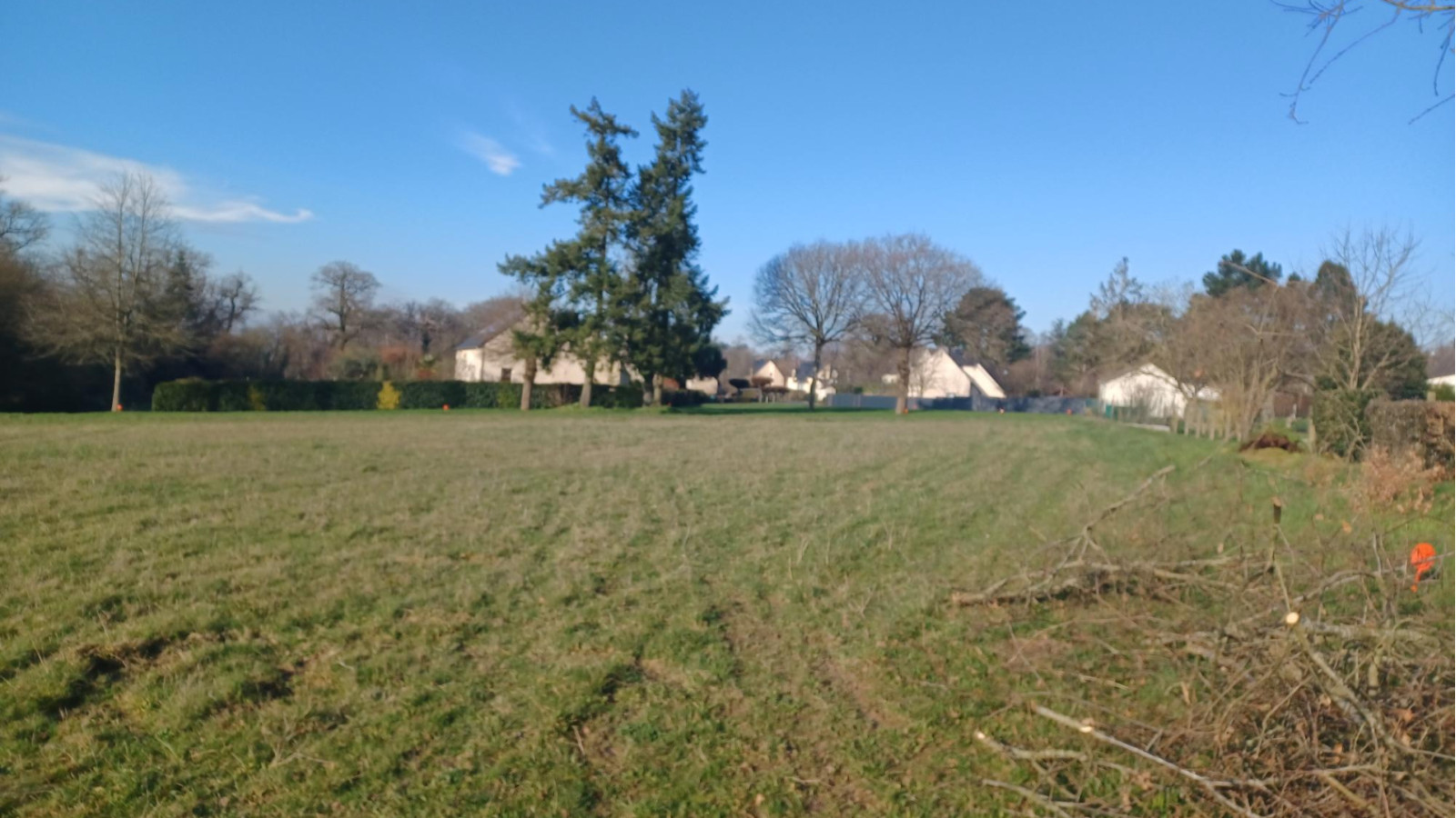 Terrain constructible de 314m2 à Val-d'Izé