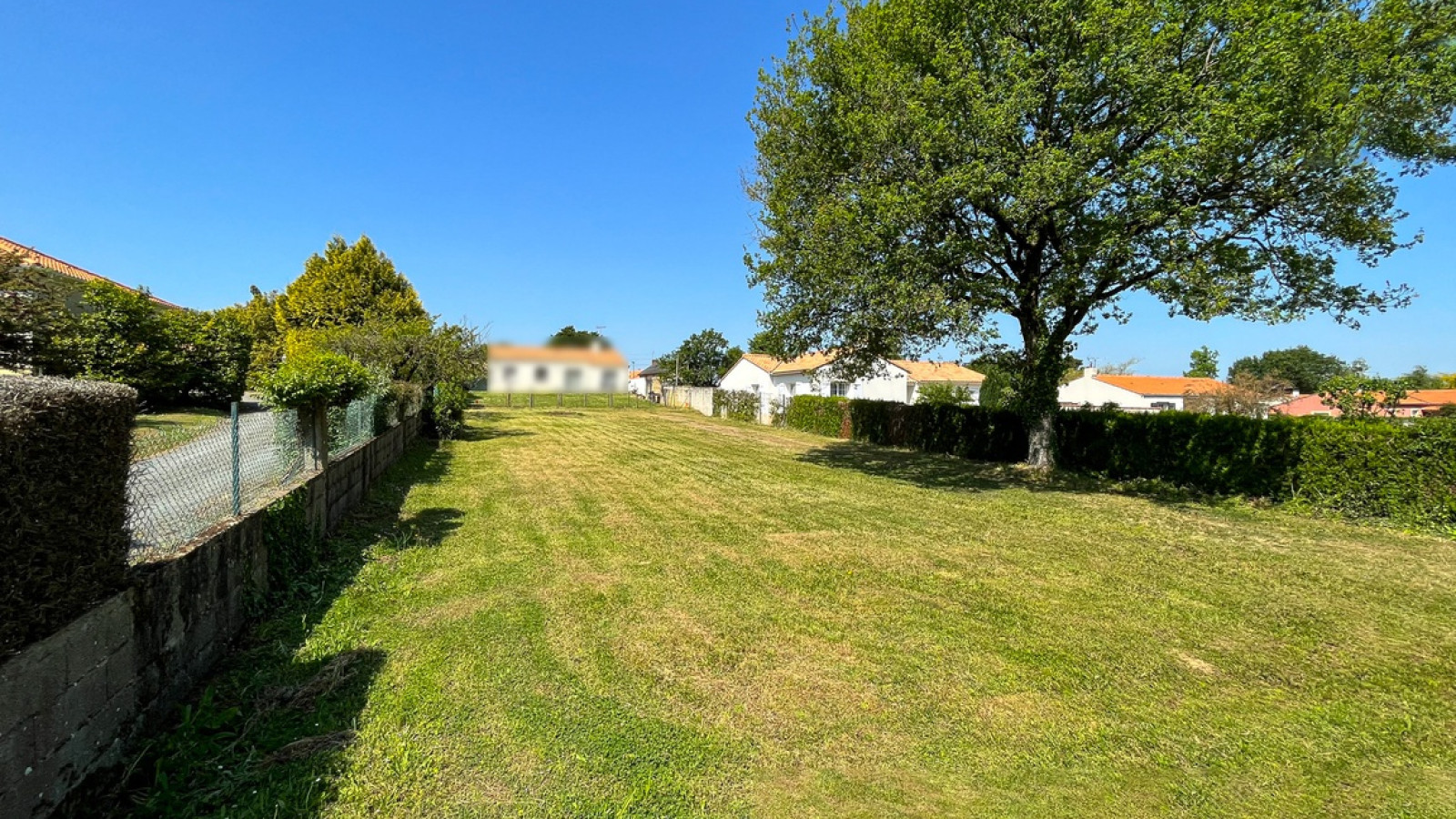 Terrain constructible de 569m2 à Bouguenais