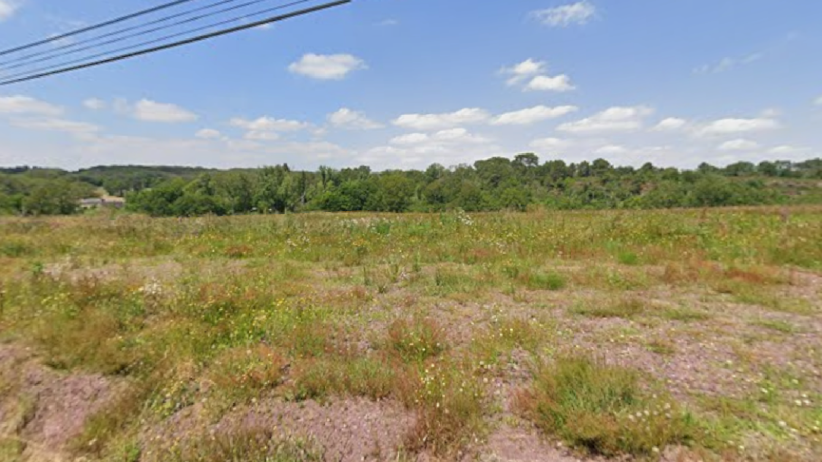 Terrain constructible de 372m2 à Saint-Thurial