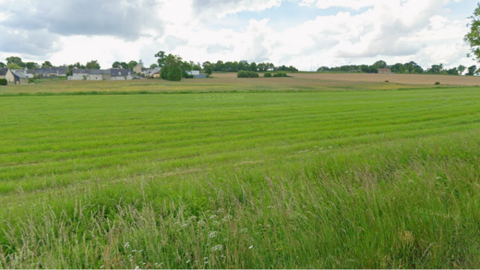 Terrain constructible de 225m2 à Saint-Aubin-d'Aubigné