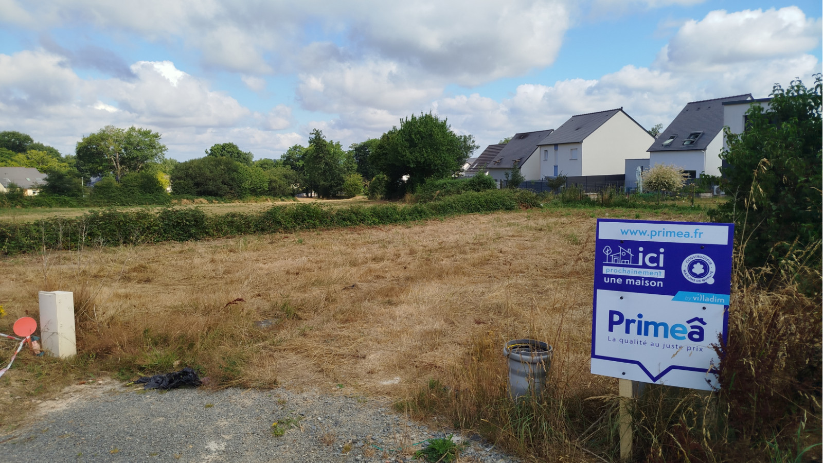 Terrain constructible de 340m2 à Saint-Aubin-des-Landes