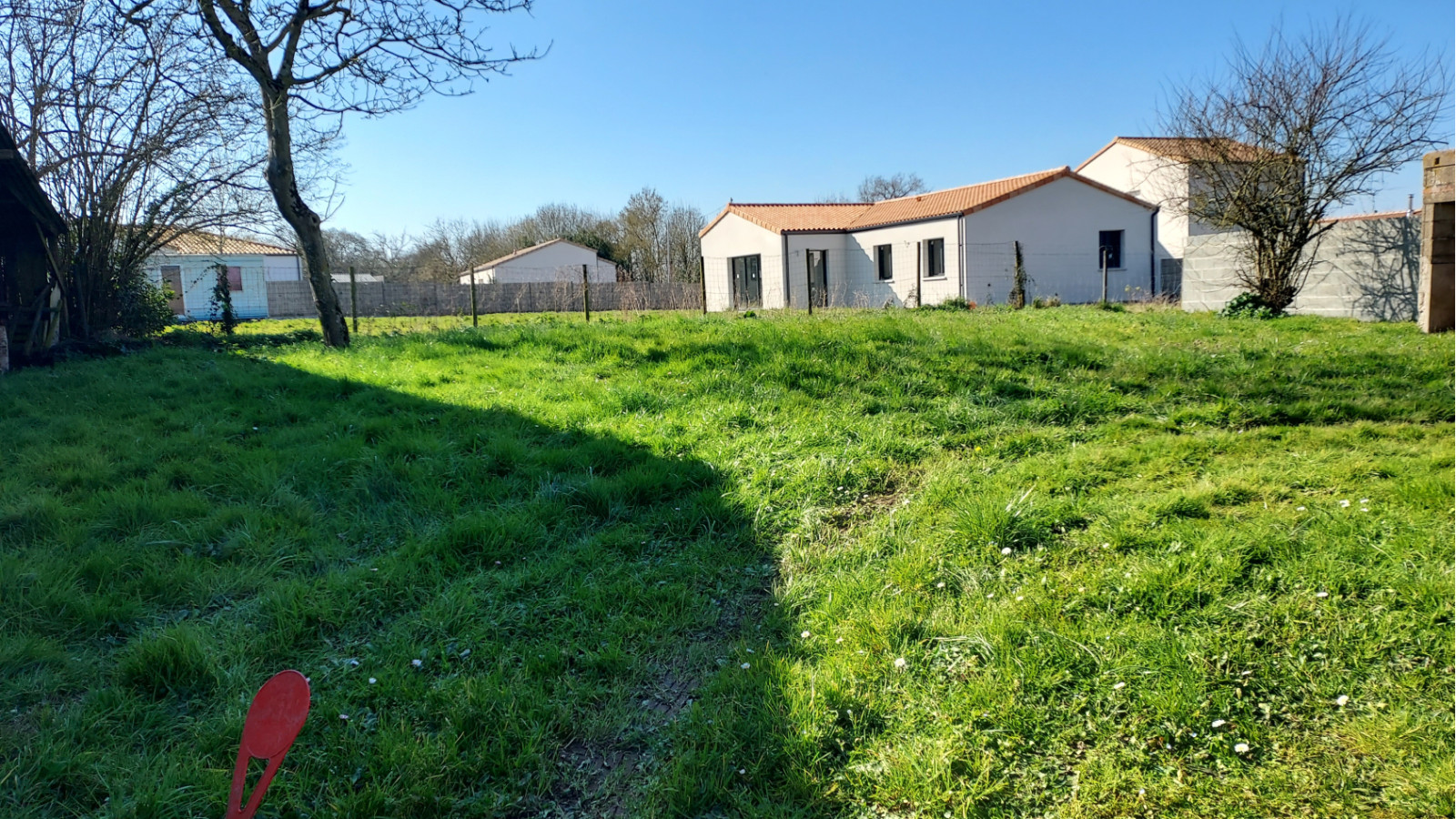 Terrain constructible de 470m2 à Saint-Philbert-de-Grand-Lieu