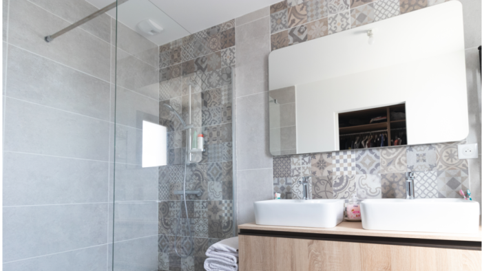 Entretenir les joints de sa salle de bains