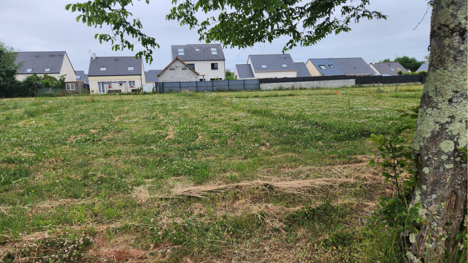 Terrain constructible de 413m2 à Vigneux-de-Bretagne