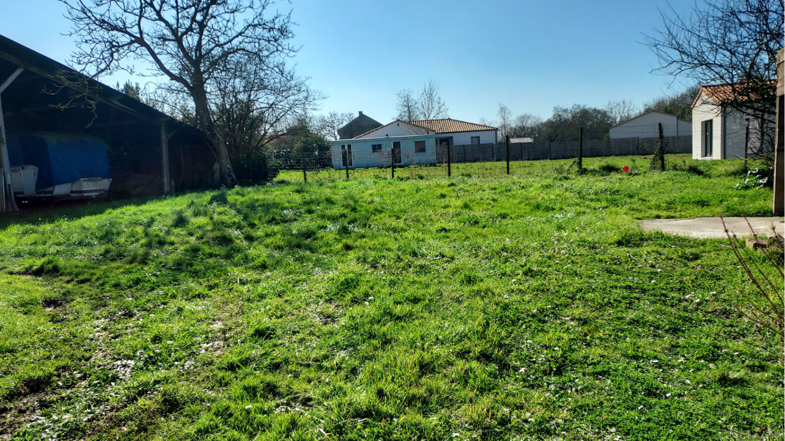 Terrain constructible de 532m2 à Saint-Philbert-de-Grand-Lieu