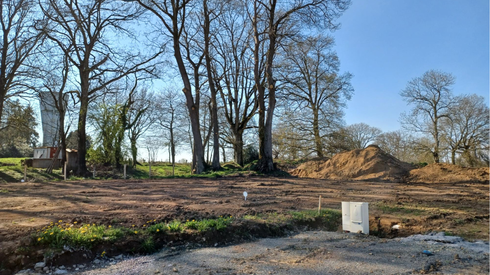 Terrain constructible de 366m2 à Saint-Thurial