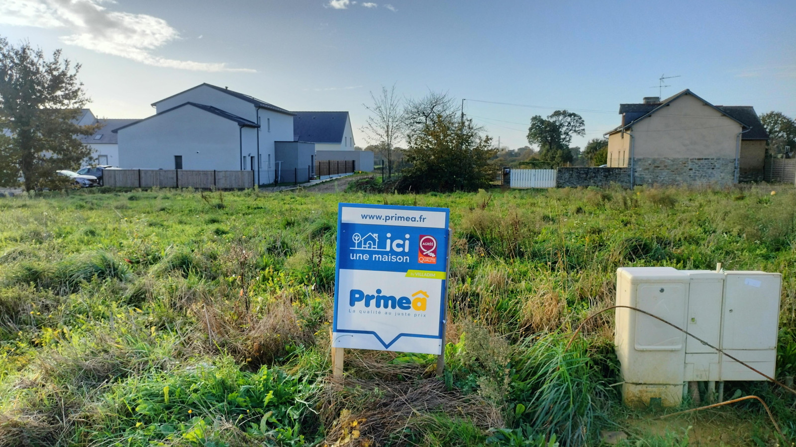 Terrain constructible de 390m2 à Romillé