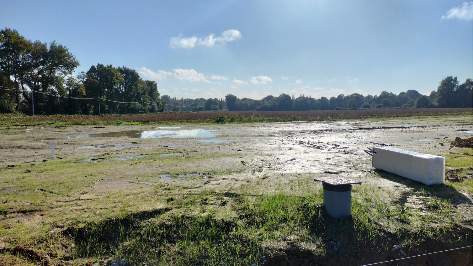 Terrain constructible de 412m2 à Boisgervilly