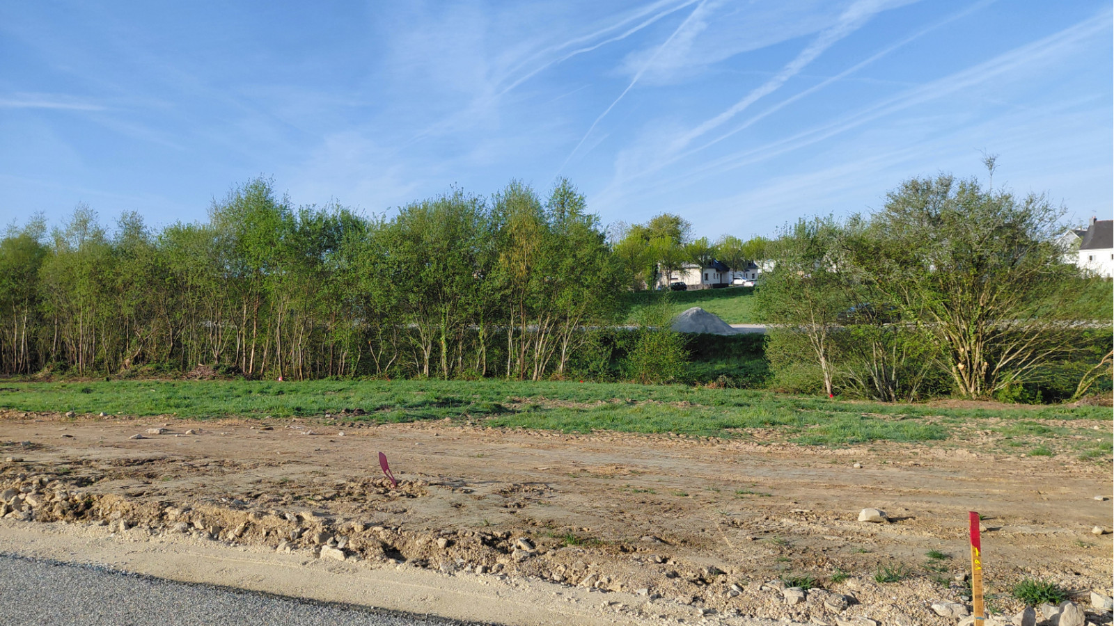 Terrain constructible de 407m2 à Plouay