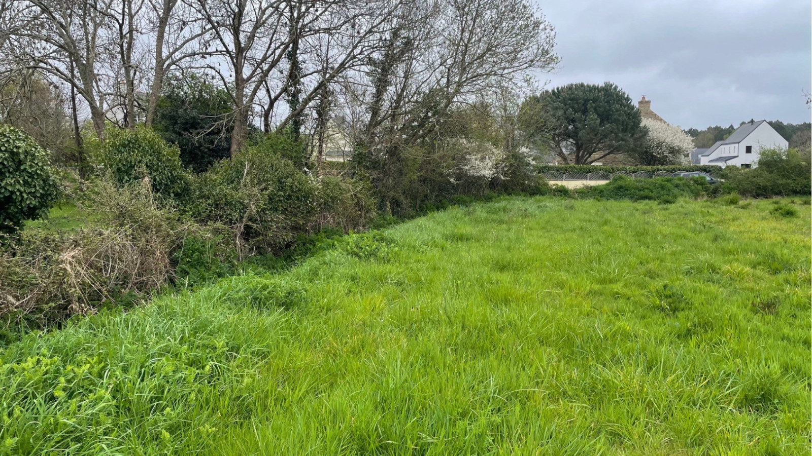 Terrain constructible de 370m2 à Erdeven