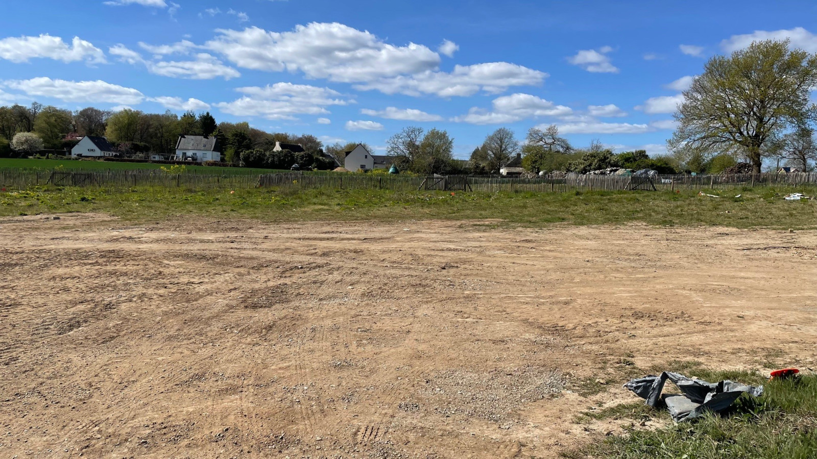 Terrain constructible de 367m2 à Pont-Scorff