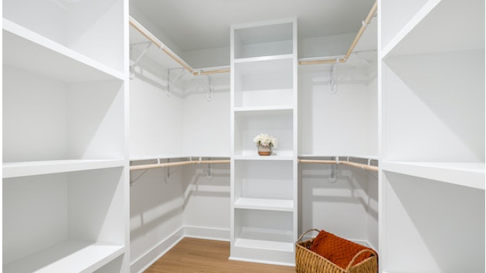 Nos conseils pour aménager un dressing sur-mesure