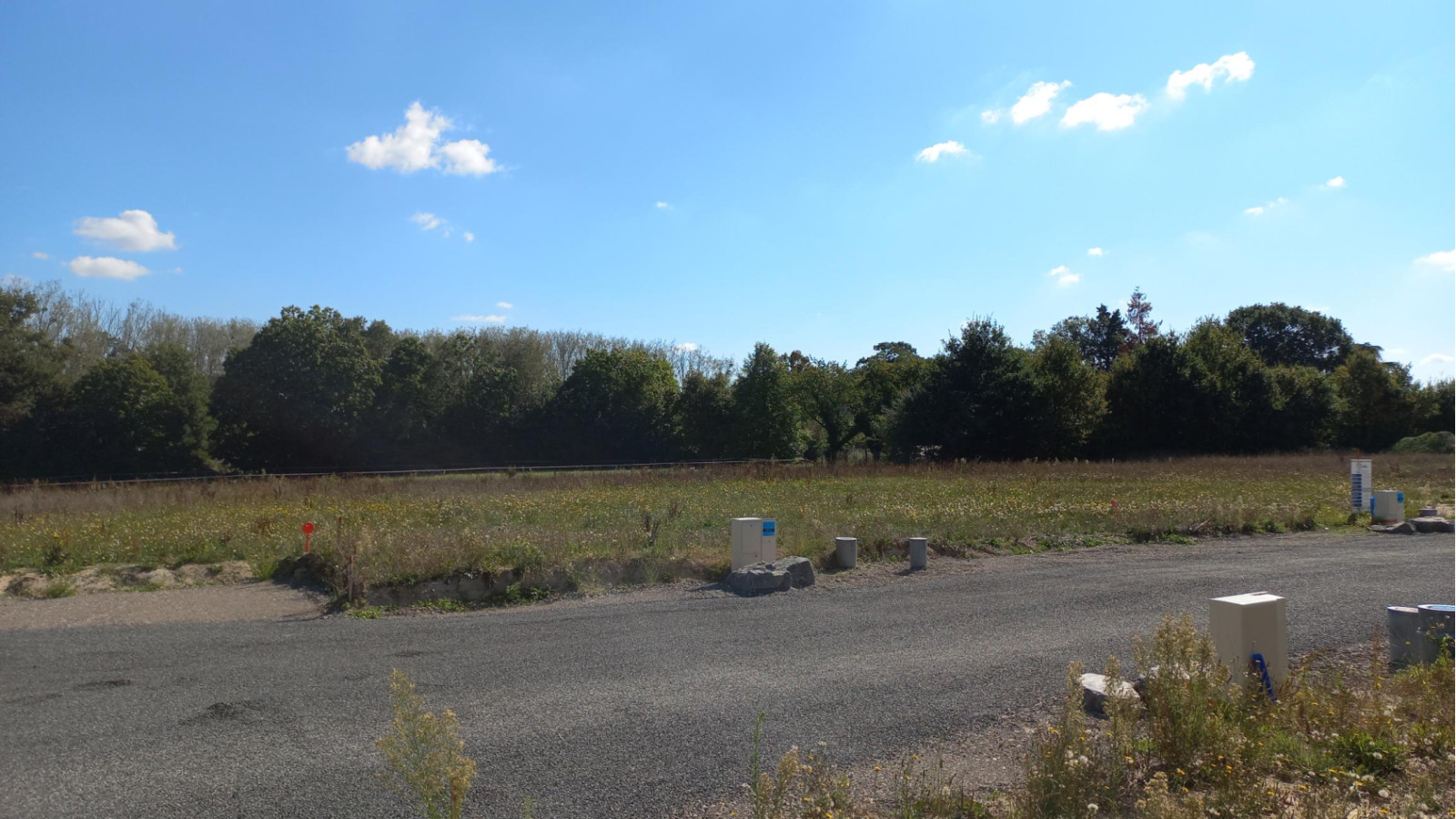 Terrain constructible de 254m2 à Pleumeleuc