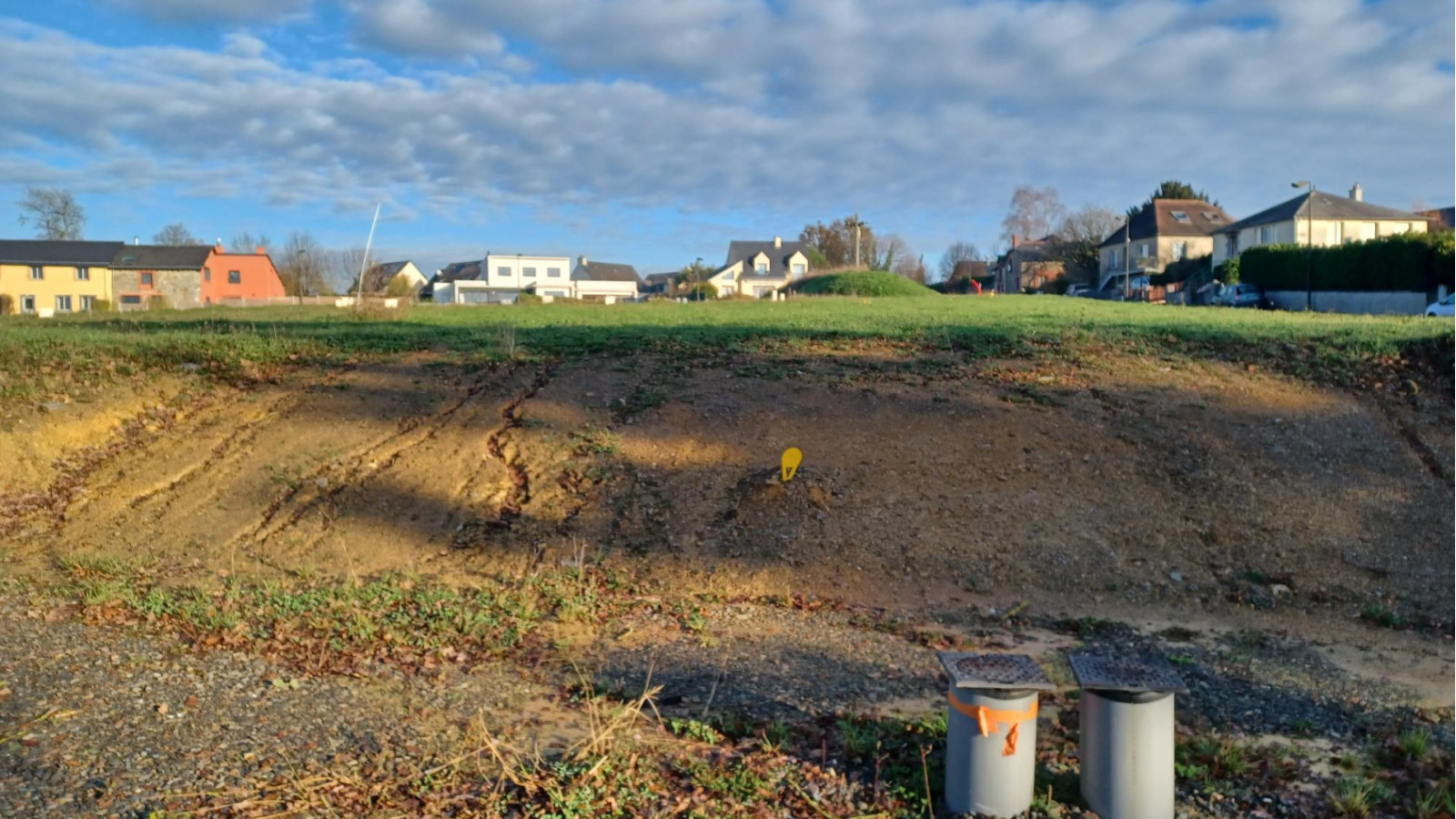 Terrain constructible de 392m2 à Quévert