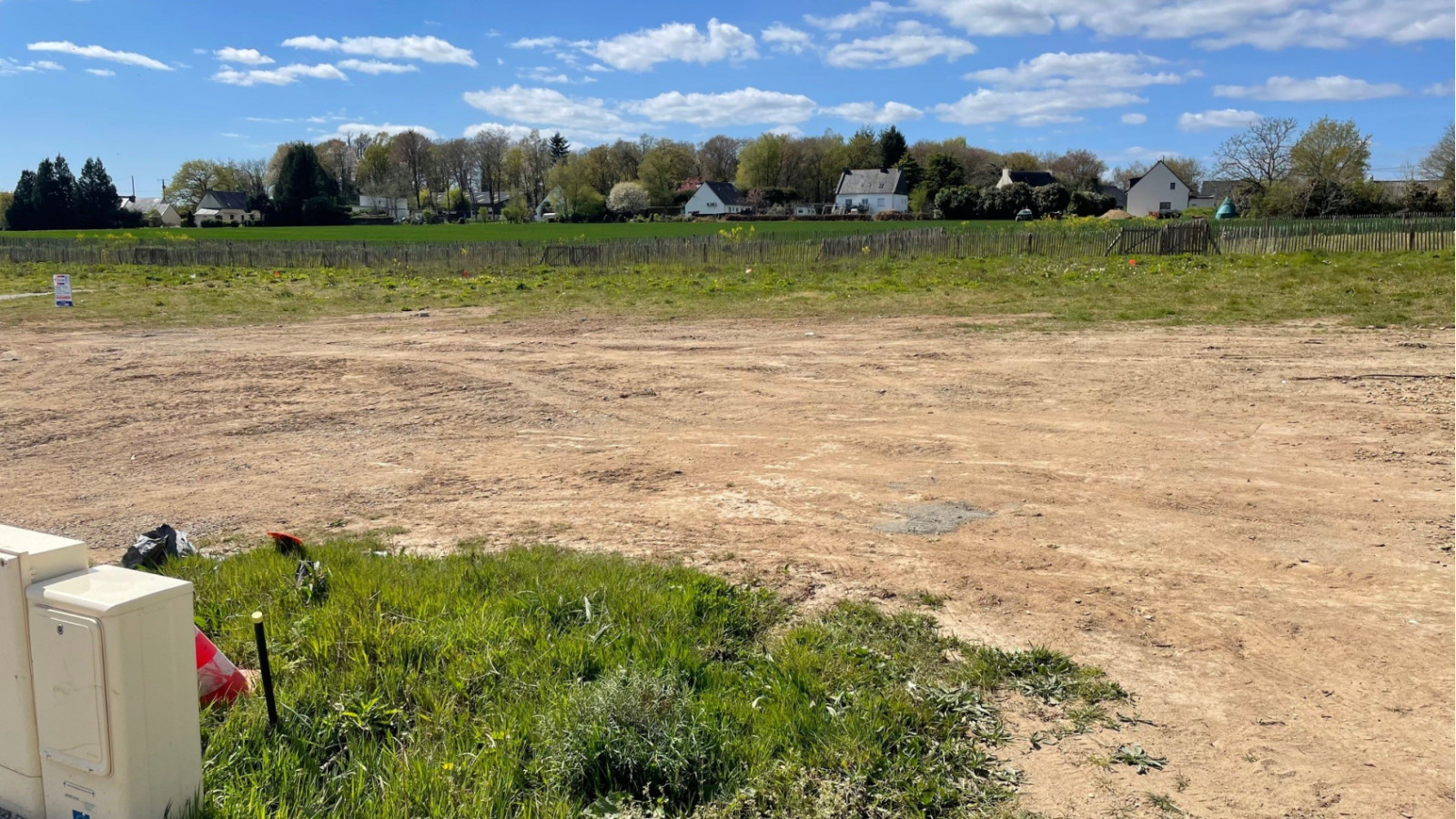 Terrain constructible de 342m2 à Pont-Scorff