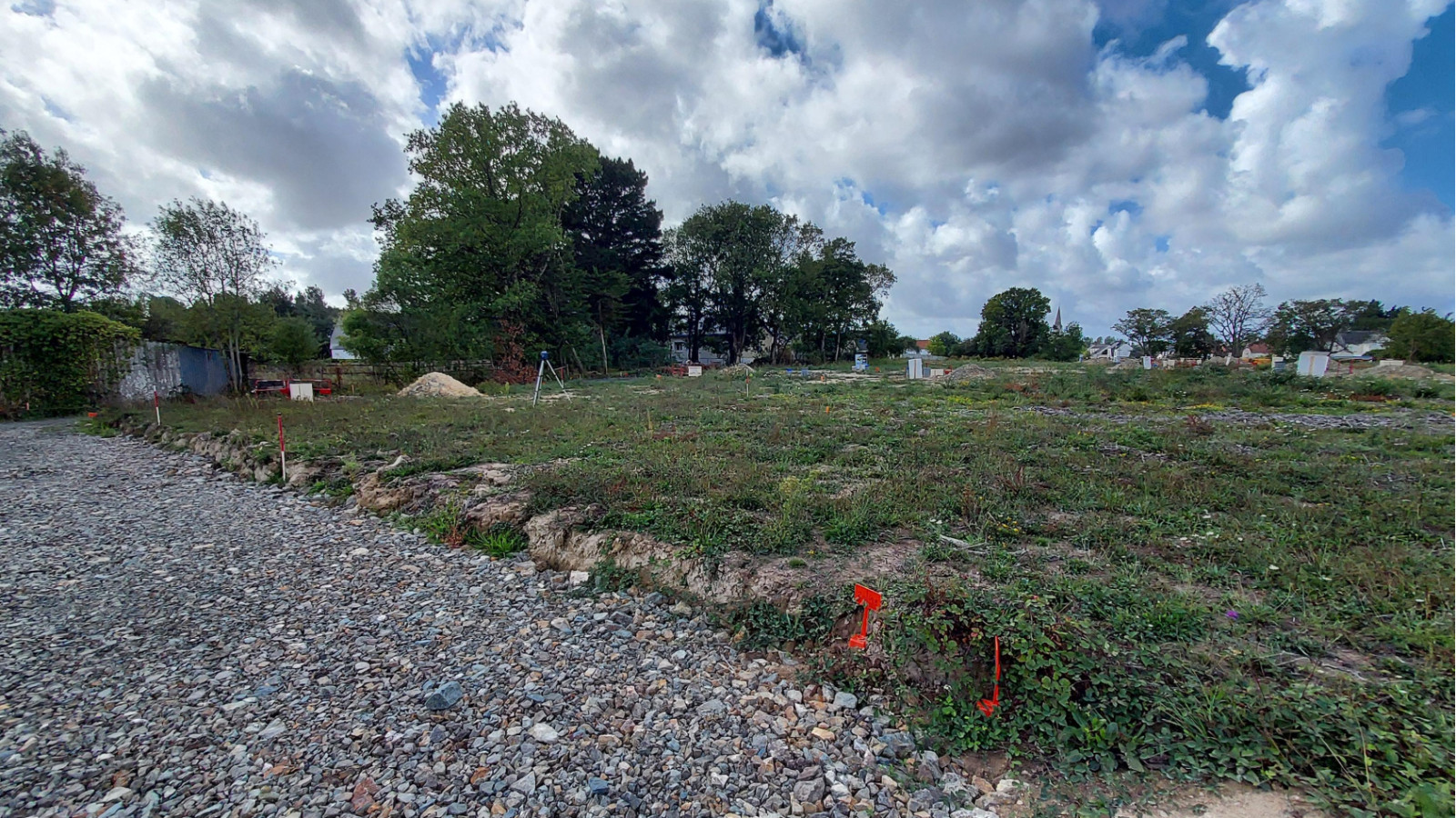 Terrain constructible de 367m2 à Liffré