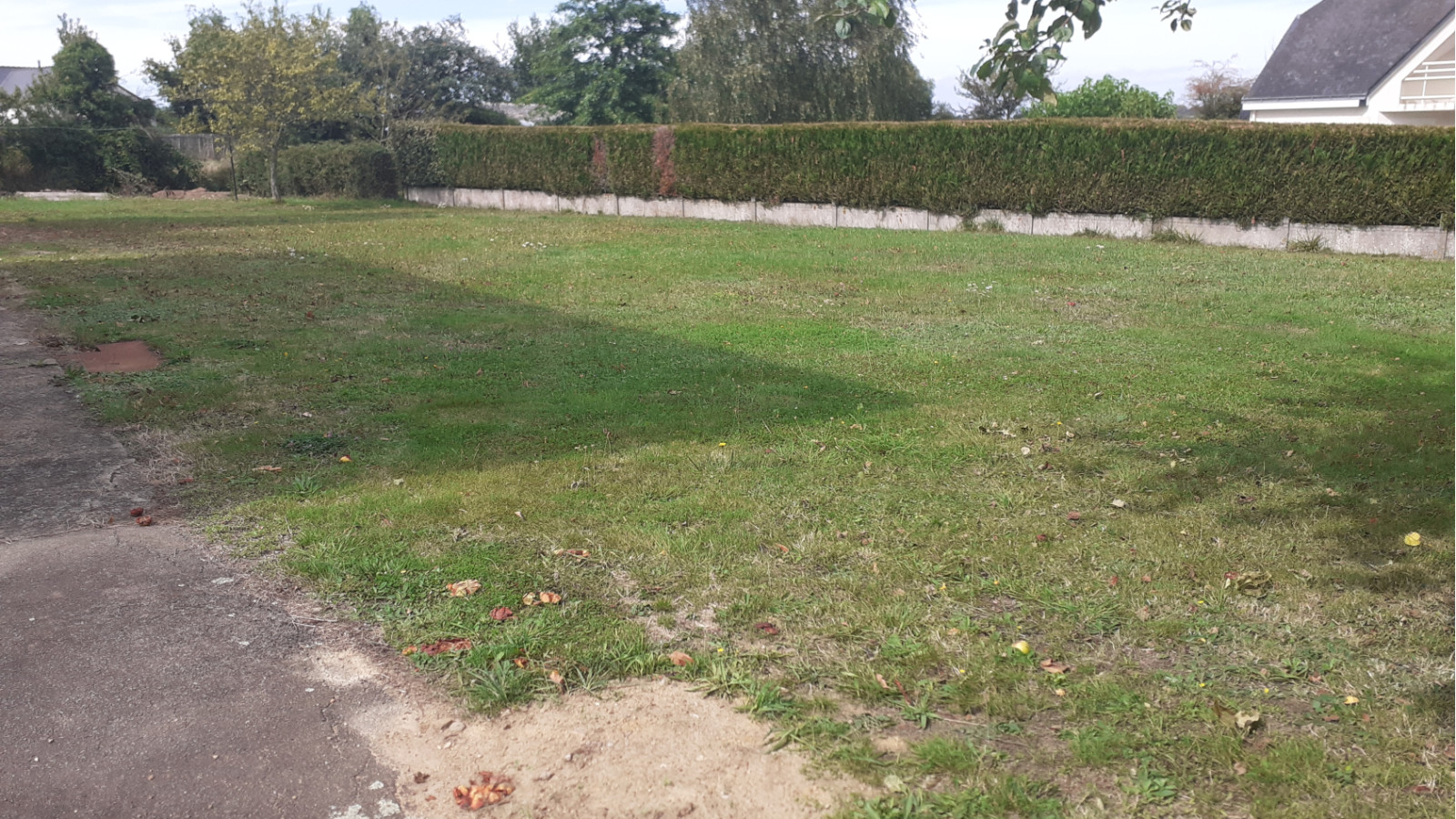 Terrain constructible de 990m2 à La Chapelle-des-Marais