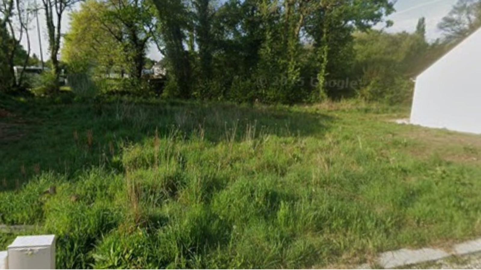 Terrain constructible de 305m2 à Pluvigner