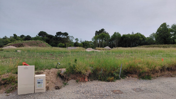 lot 28.jpg