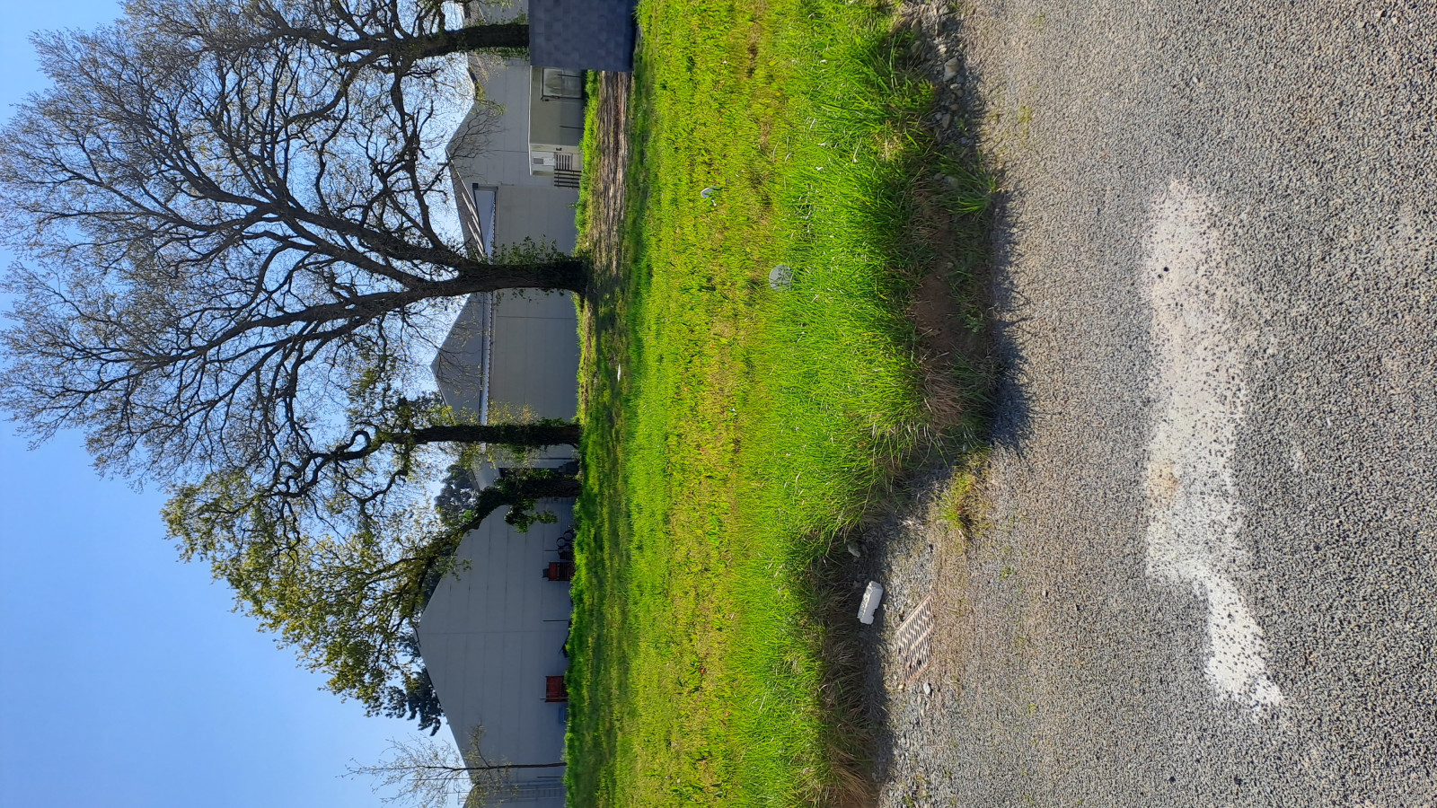 Terrain constructible de 381m2 à Chanteloup