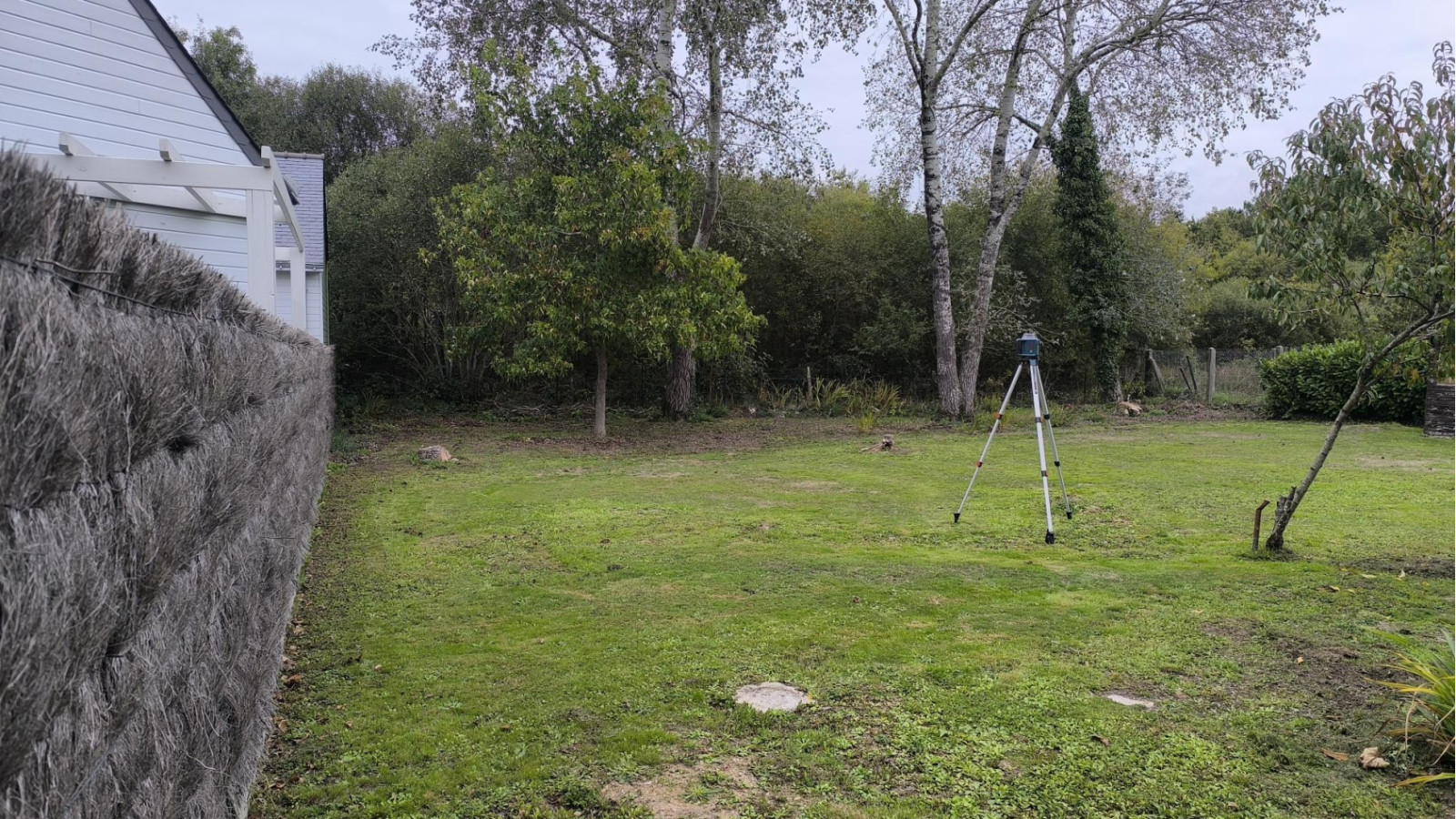Terrain constructible de 300m2 à Saint-Molf