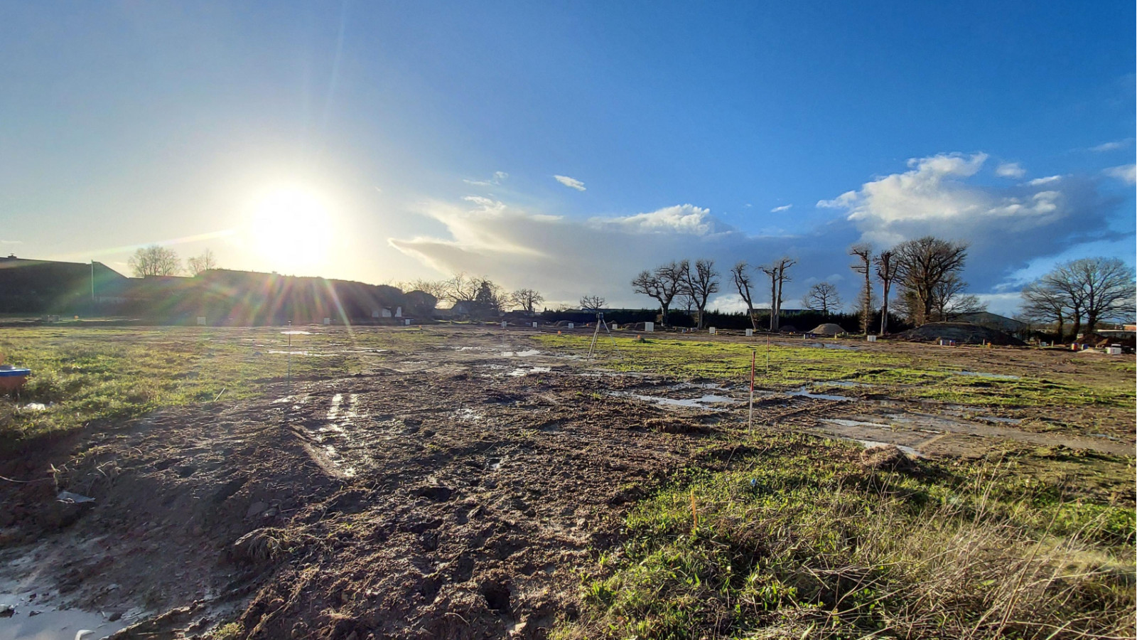 Terrain constructible de 300m2 à Chanteloup
