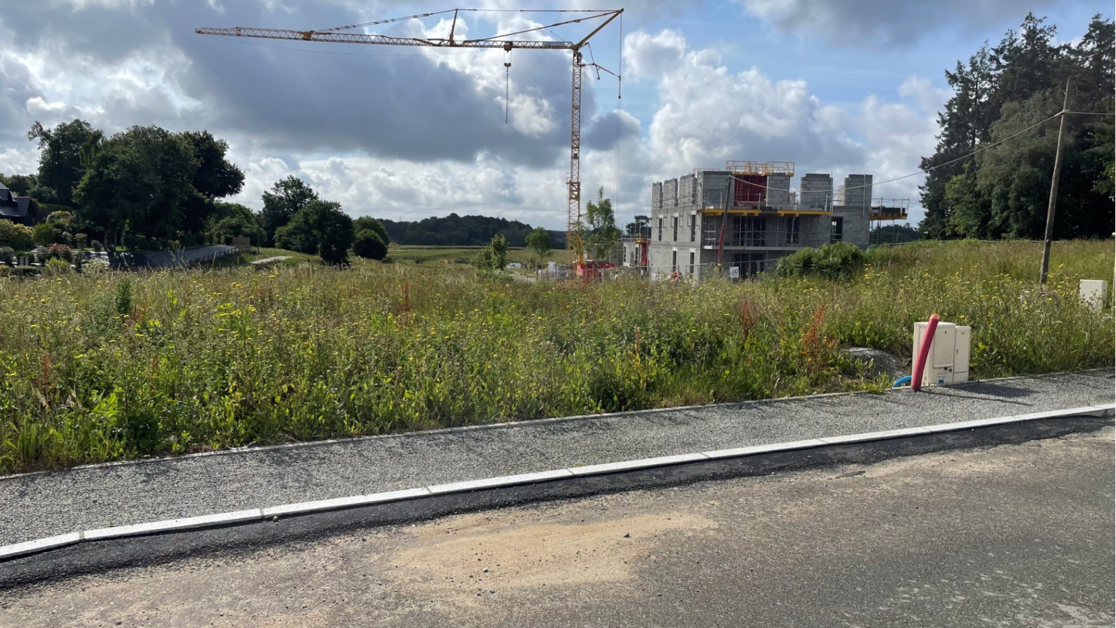 Terrain constructible de 317m2 à Caudan