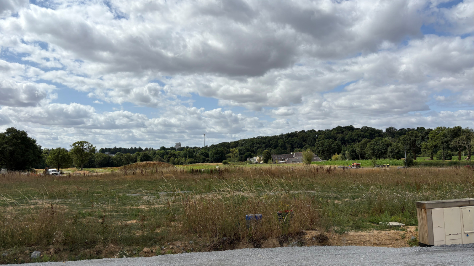 Terrain constructible de 268m2 à Romagné