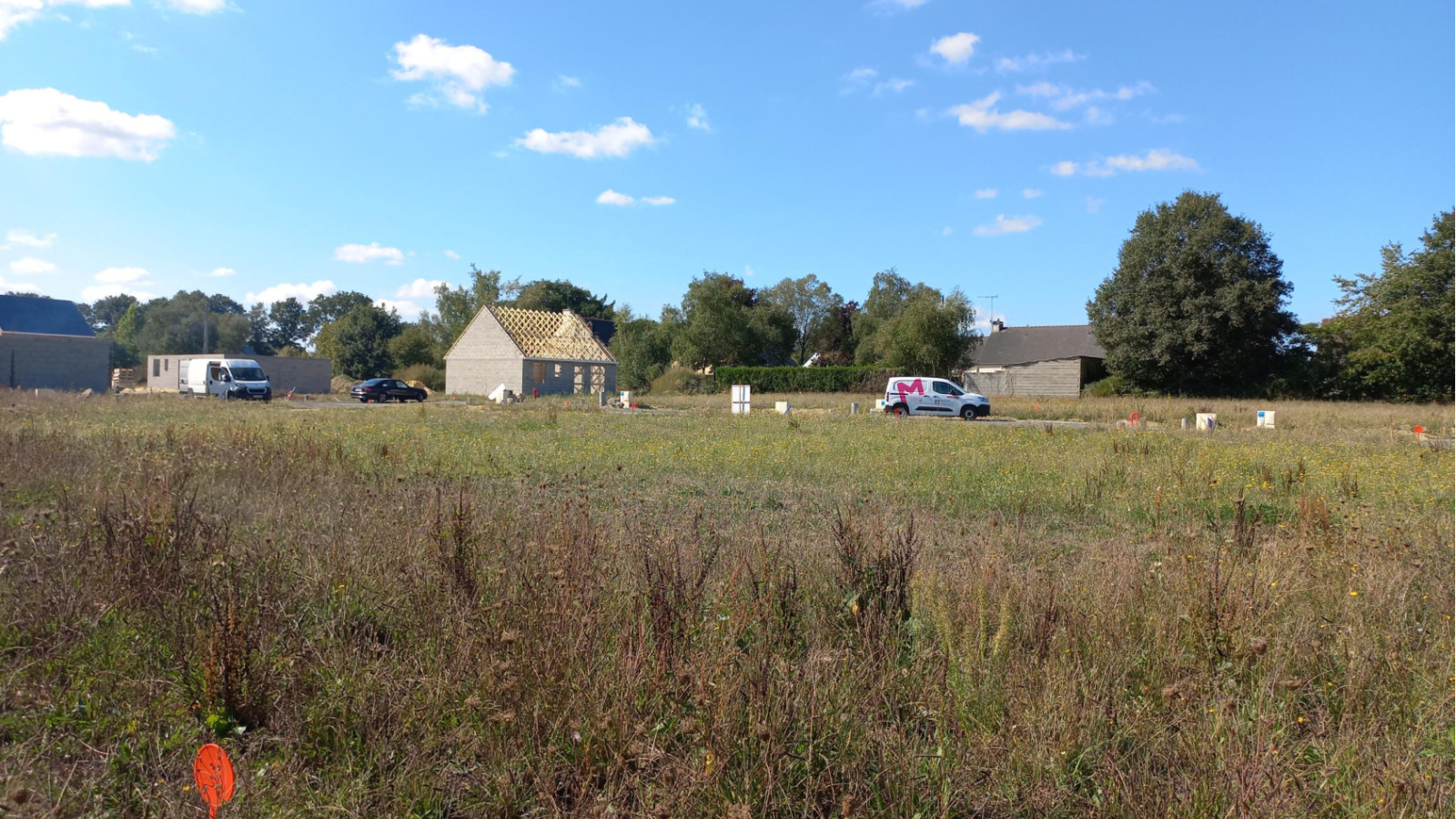 Terrain constructible de 302m2 à Piré-Chancé