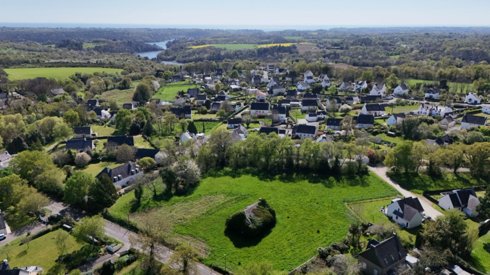 Terrain constructible de 397m2 à Riec-sur-Bélon