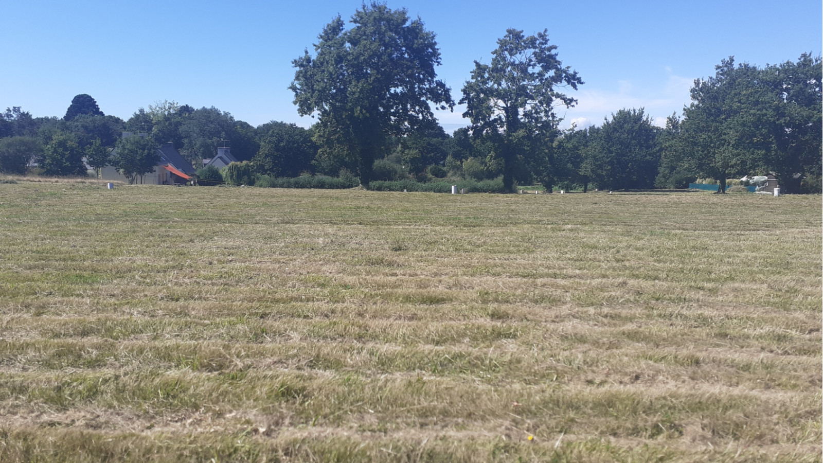 Terrain constructible de 900m2 à La Chapelle-des-Marais