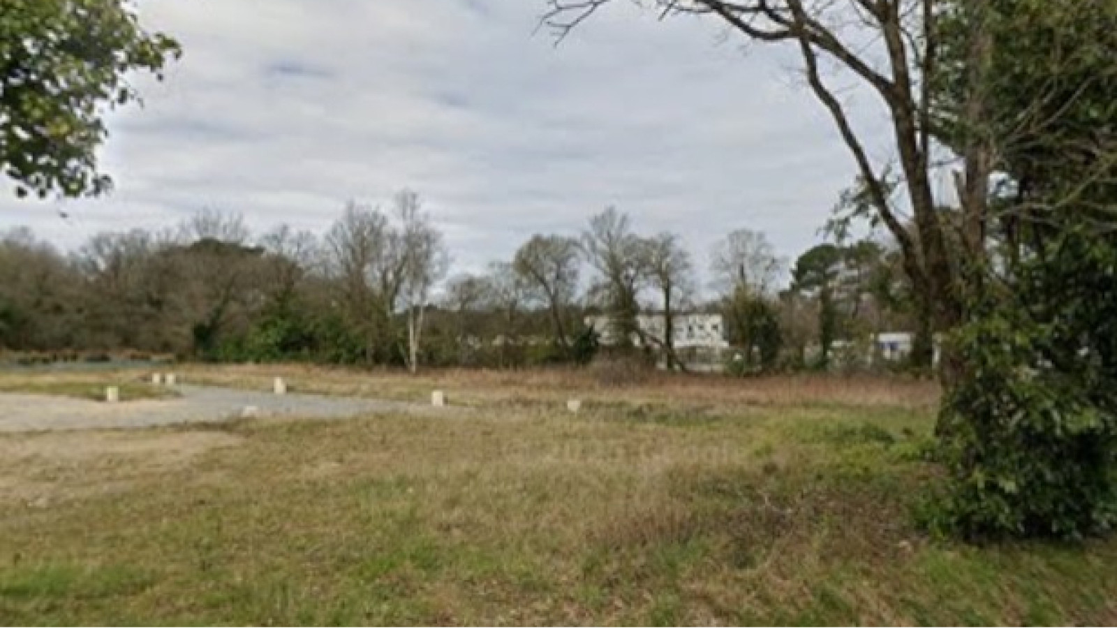 Terrain constructible de 392m2 à Kervignac