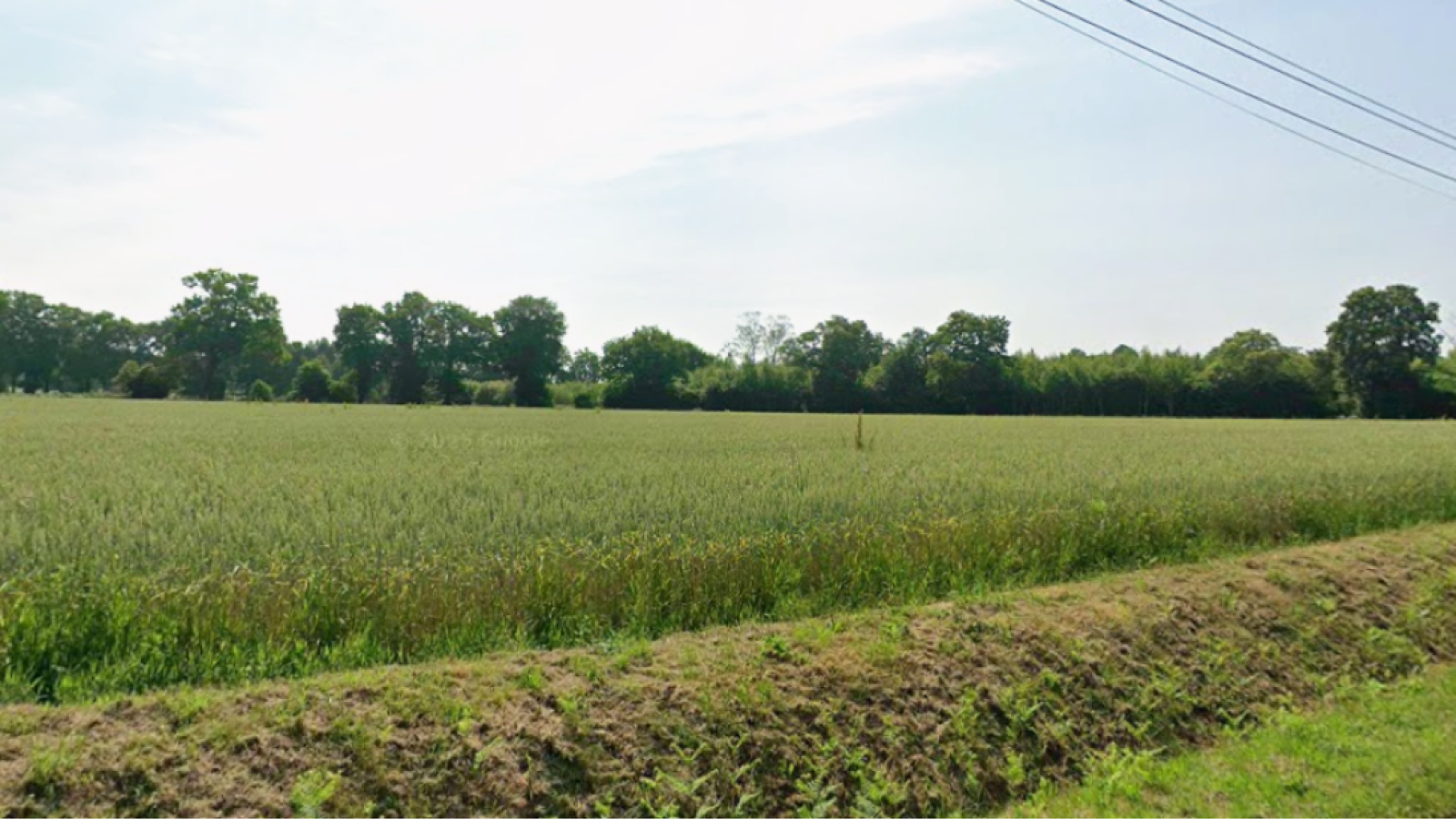 Terrain constructible de 300m2 à Monterfil