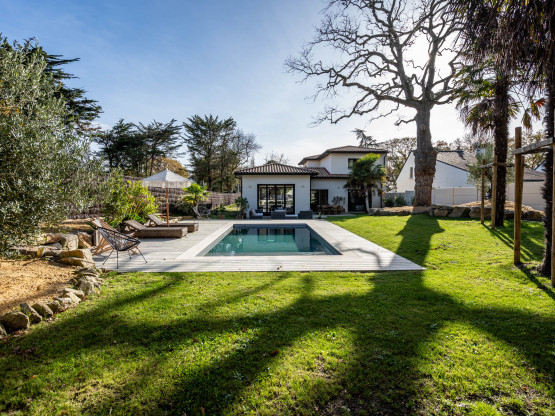 APE02911-HDR.jpg