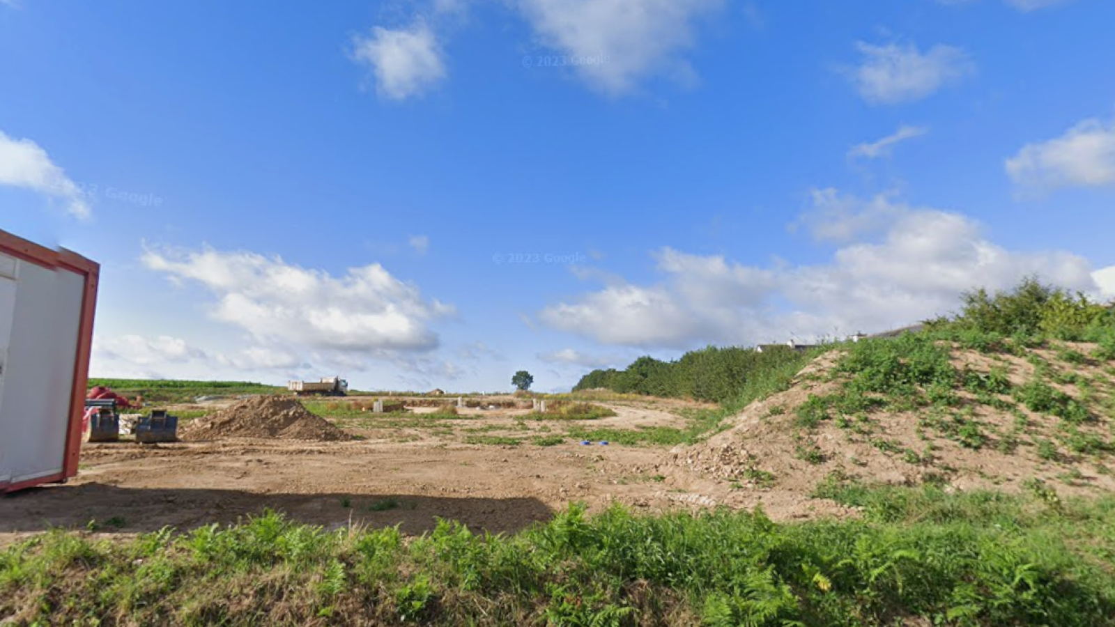 Terrain constructible de 380m2 à Moulins