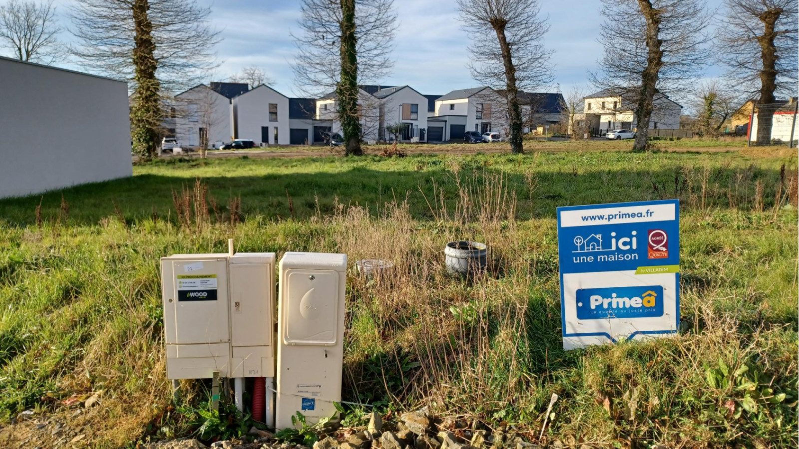 Terrain constructible de 433m2 à Bovel
