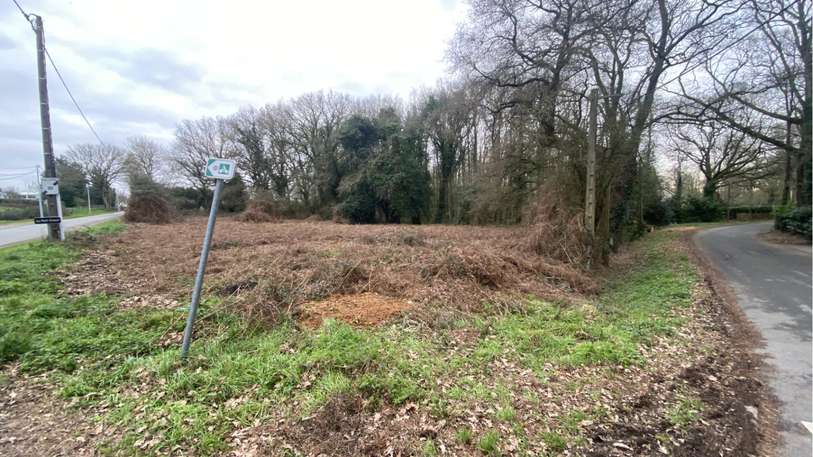 Terrain constructible de 680m2 à Besné